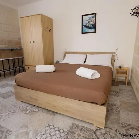 A7Passi Salento Stone - Indipendent With Private Bathroom - Kitchenette - Completa Di Tutto Lecce Exterior photo